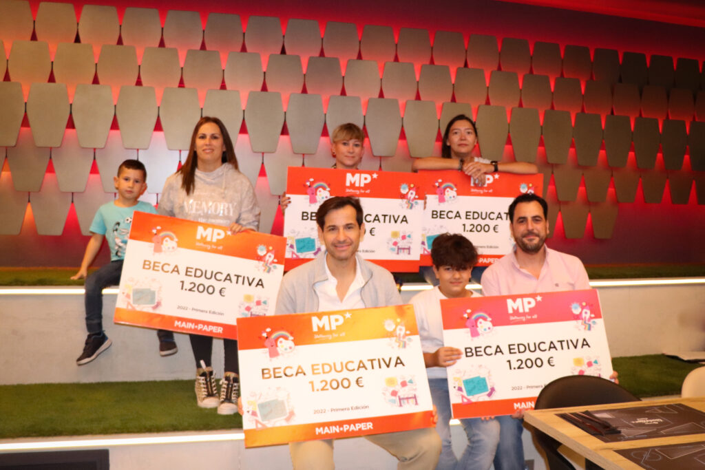 Bolsas educativas durante 3 anos 2